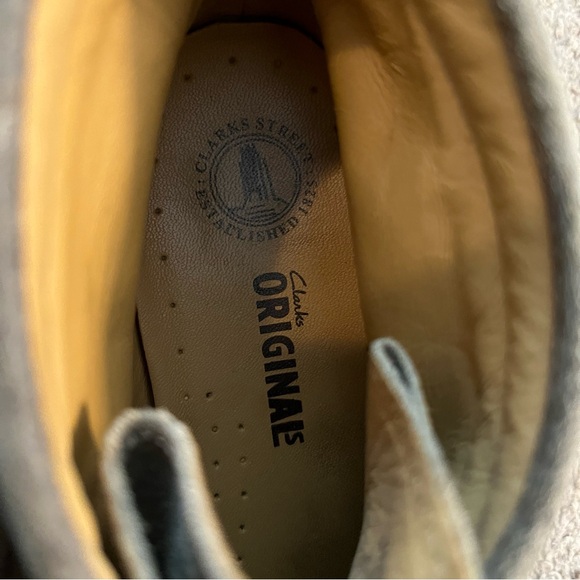 🥾 Boys Clarks Original Shoes - Wide Width, Leather, Heirloom Quality Shoes - Picture 4 of 8